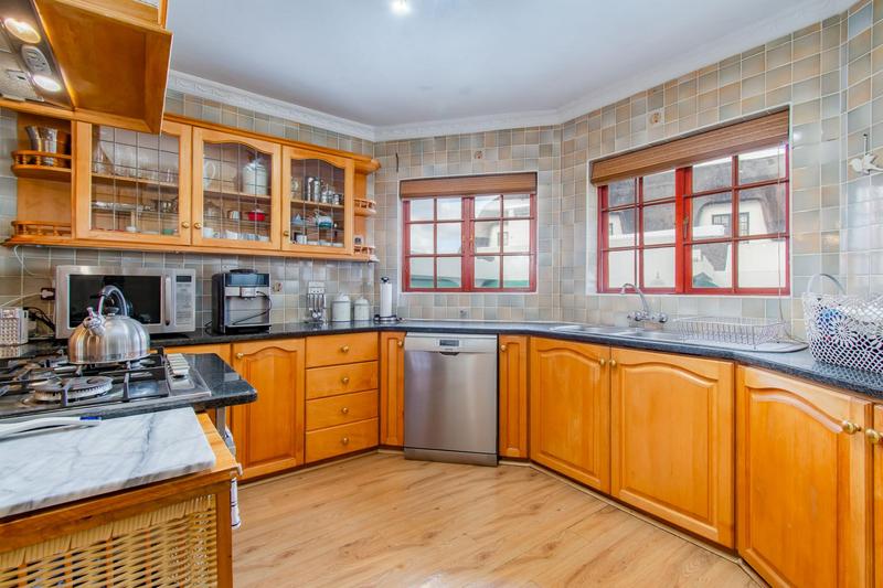 3 Bedroom Property for Sale in Vergesig Western Cape